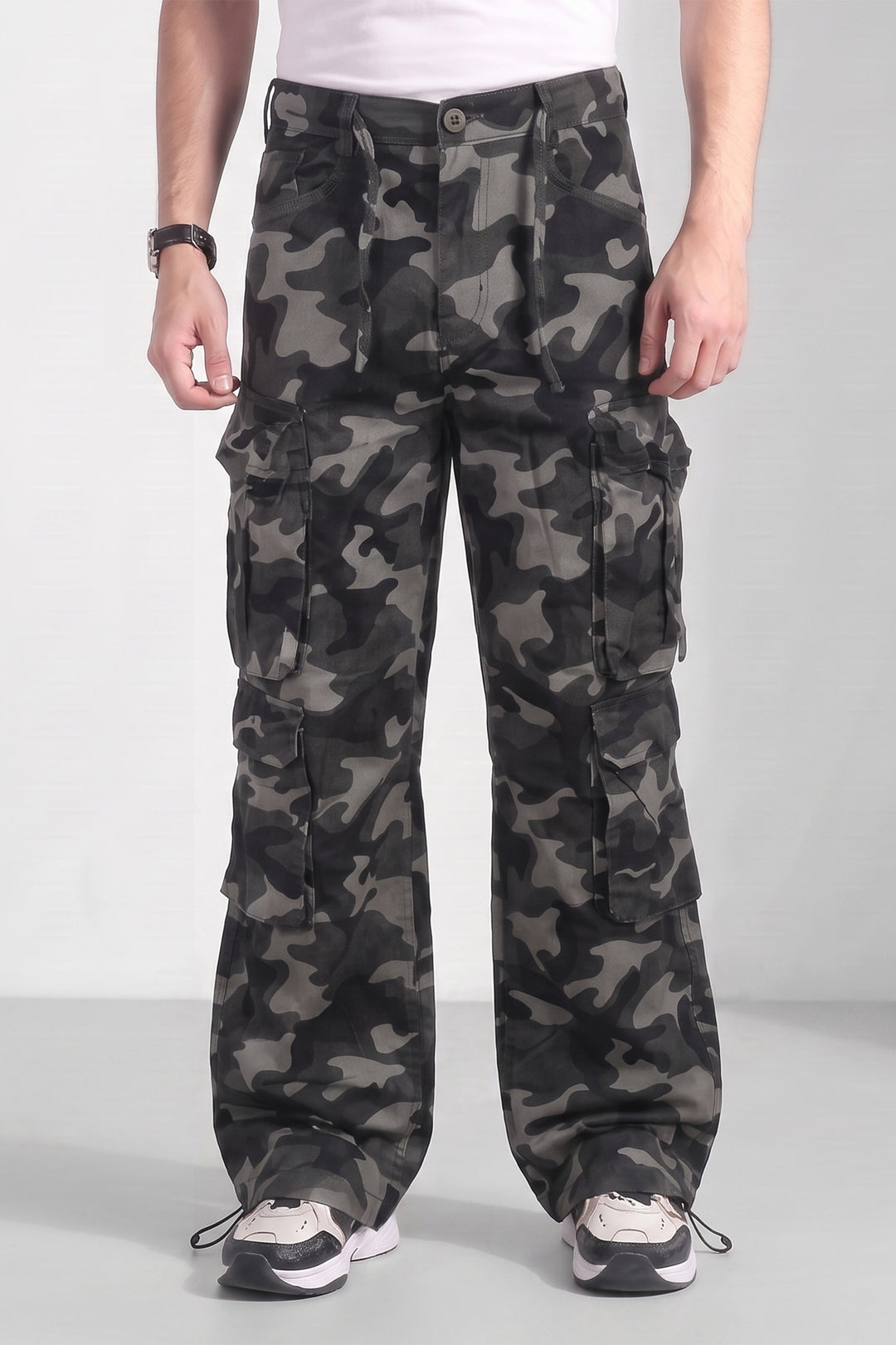 Grey Mens Camouflage 8-Pocket Cotton Cargo Pant