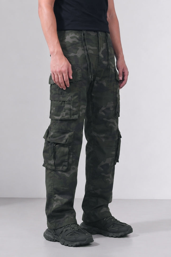 Dark Green 8 Pocket Military Style Camouflage Cargo Pants for Men