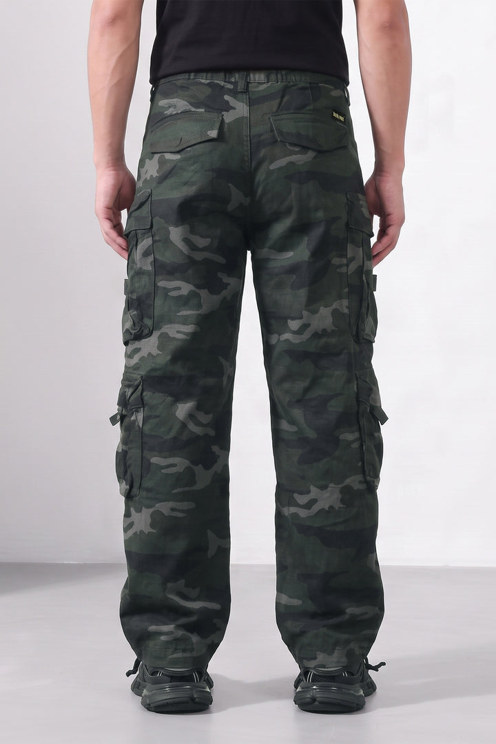 Dark Green 8 Pocket Military Style Camouflage Cargo Pants for Men