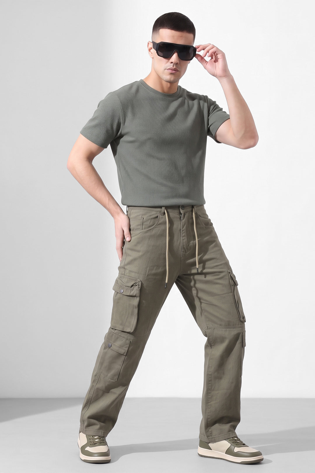 Light Green Mens Solid 8-Pocket Cotton Cargo Pant