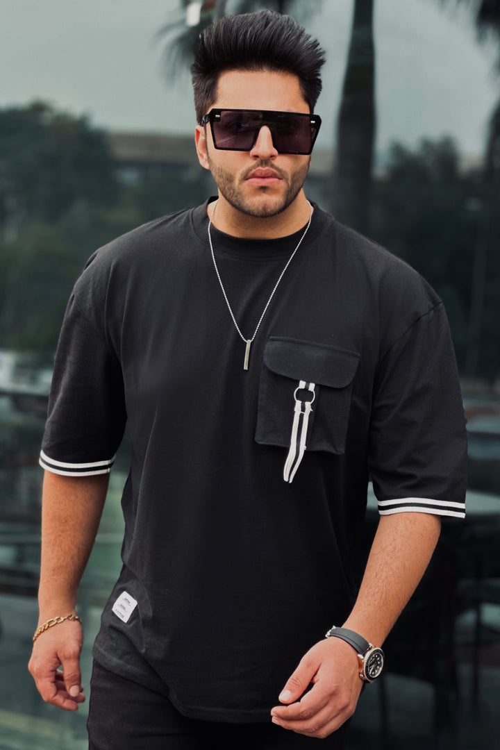 Black Oversized Pocket T-Shirt