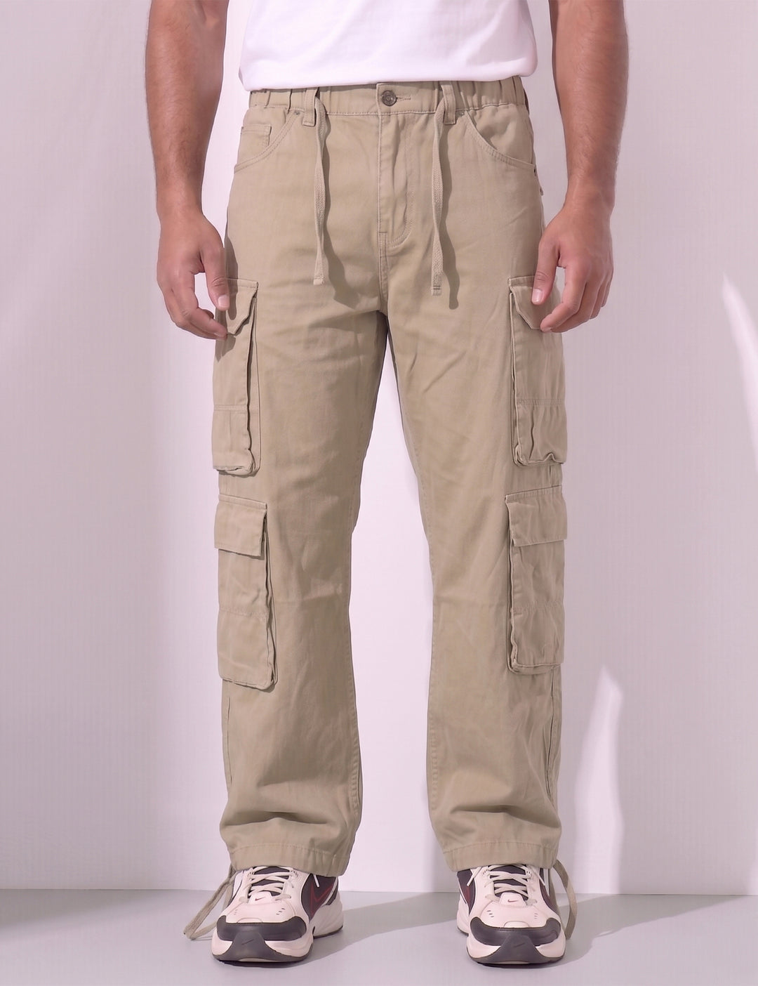 Men Elasticated Waist Drawstring Closure Cargo Pant