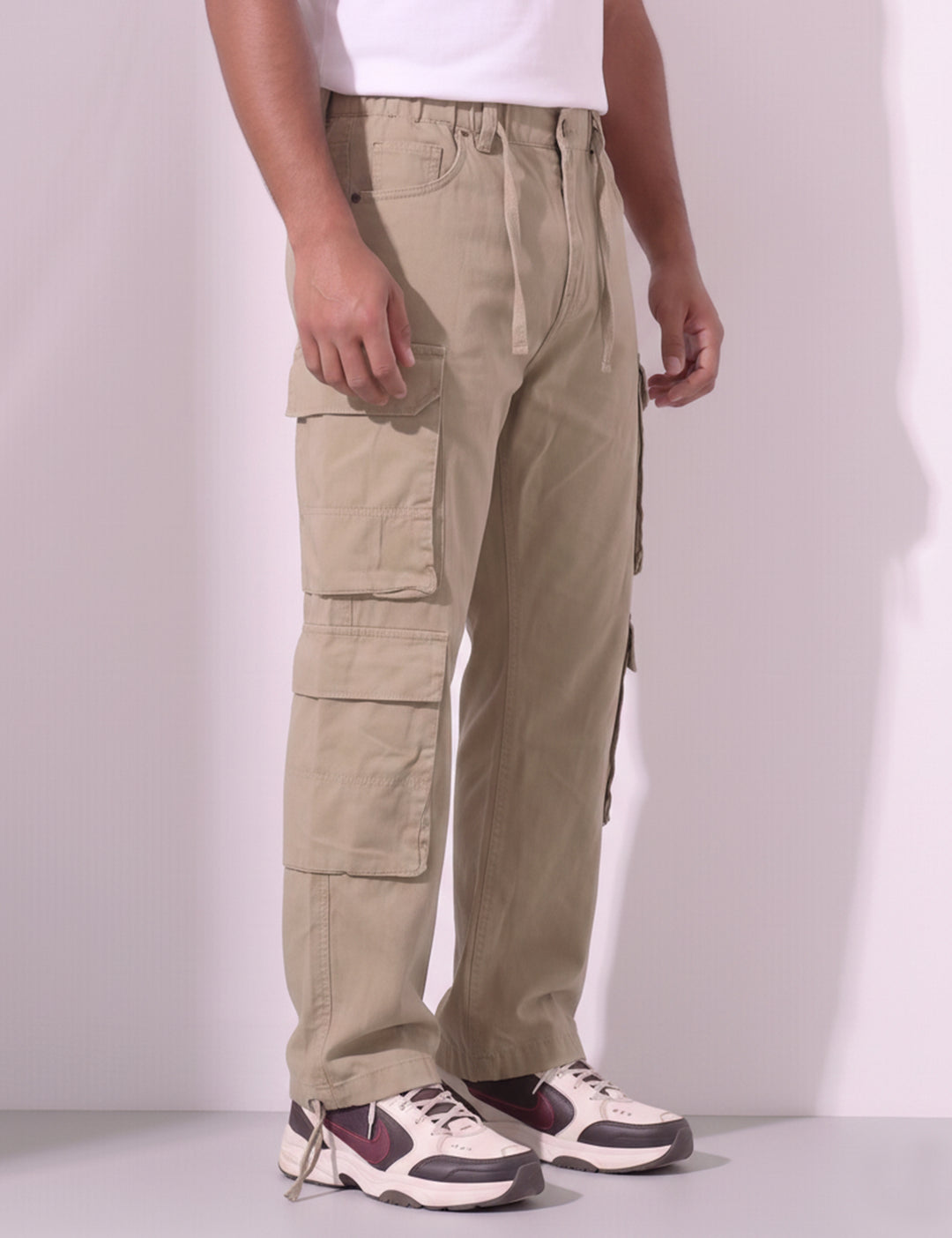 Men Elasticated Waist Drawstring Closure Cargo Pant