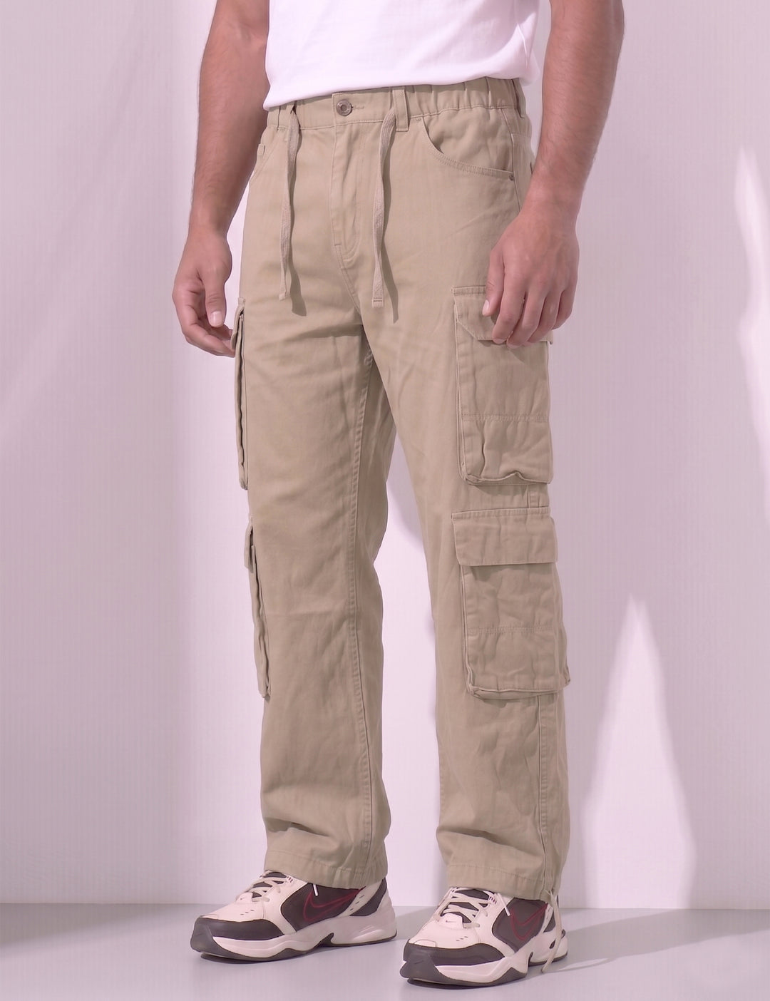 Men Elasticated Waist Drawstring Closure Cargo Pant