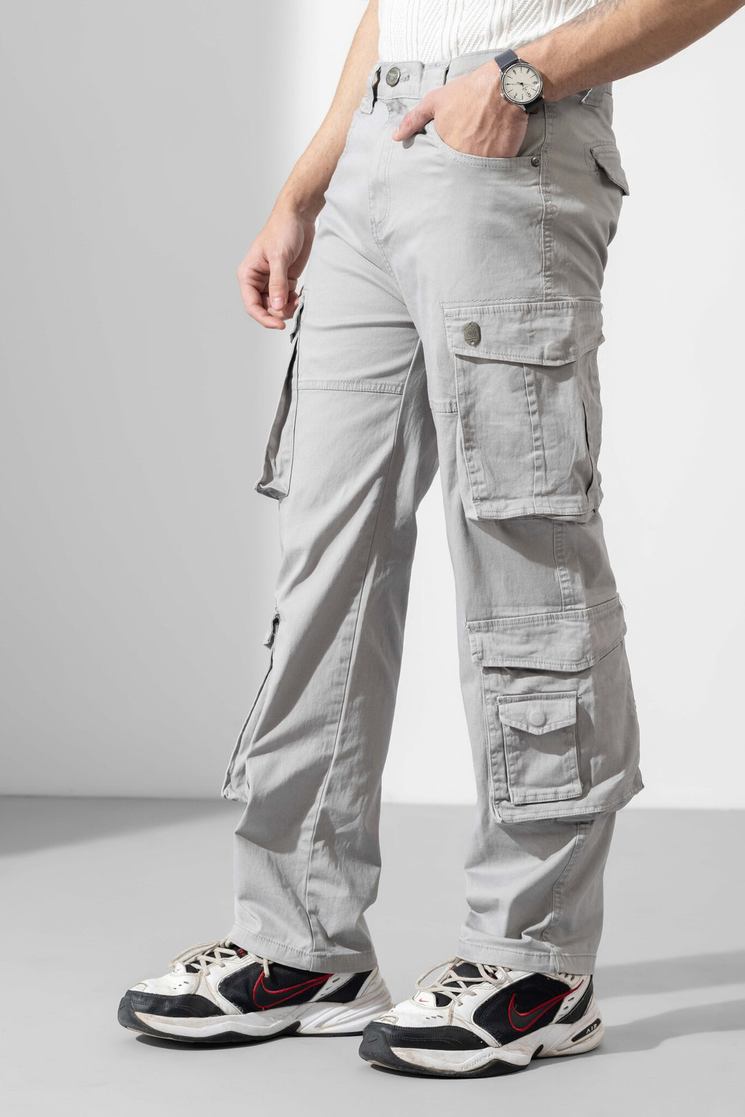 Light Grey Men Multi Pocket Solid Cargo Pant