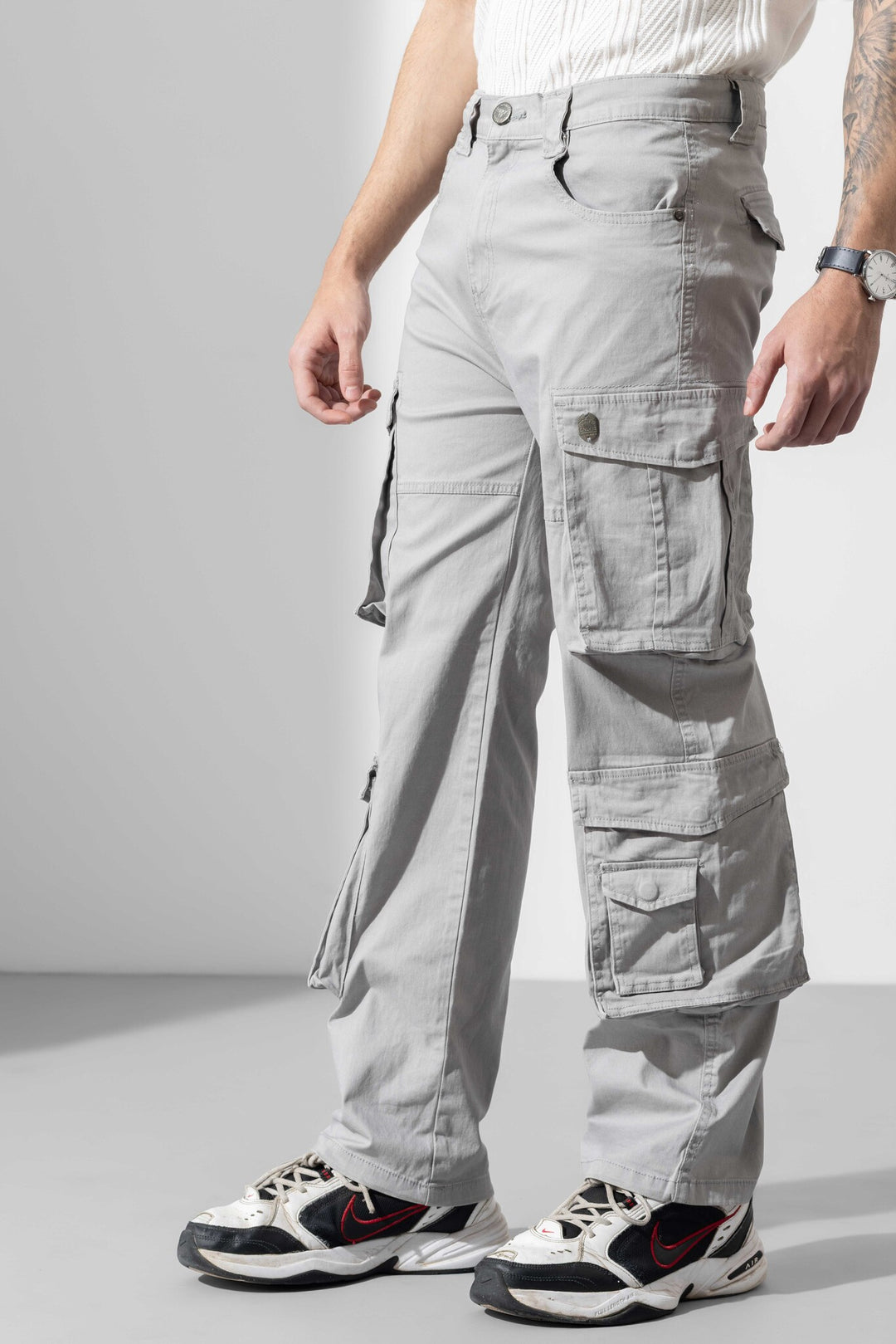 Light Grey Men Multi Pocket Solid Cargo Pant