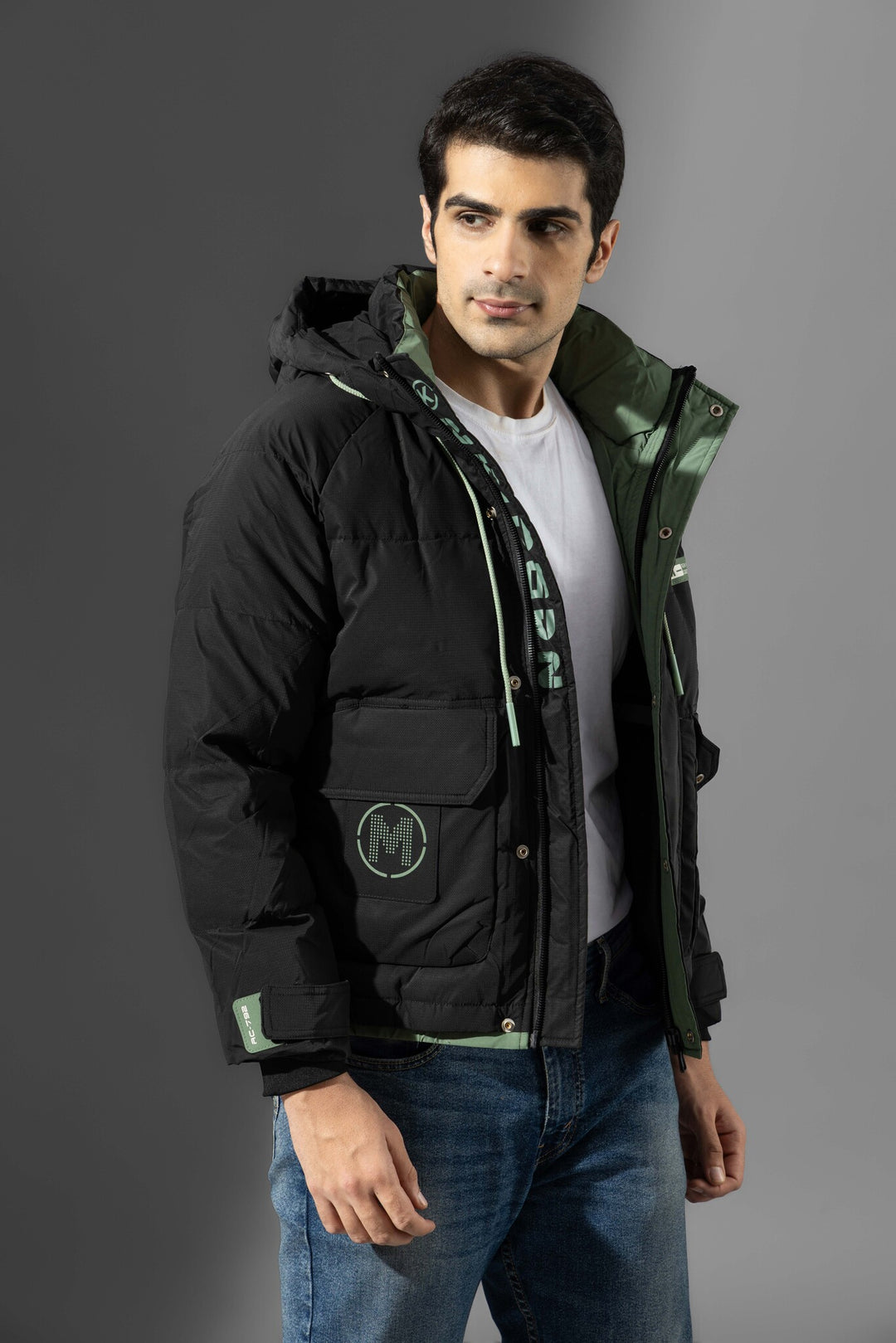 Black Men High Neck Heavy Winter Jacket