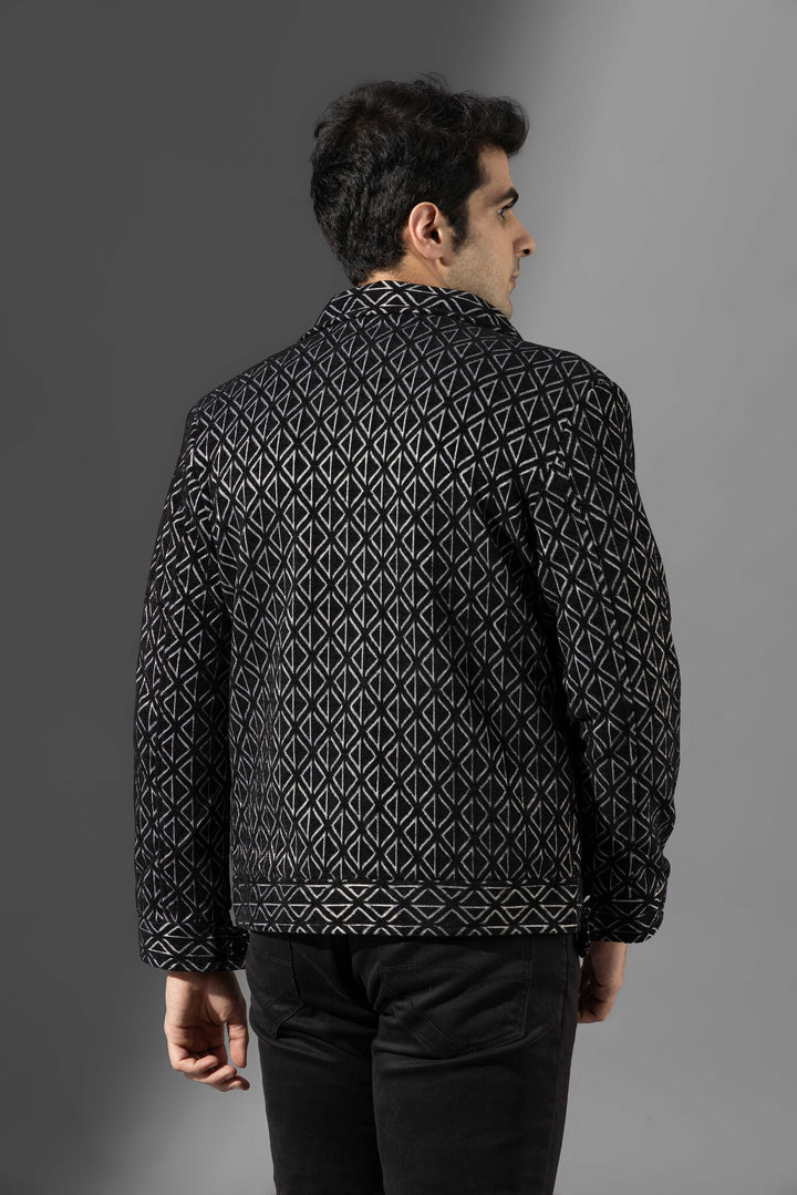 Black Spread Collar Full Sleeve Winter Jacket