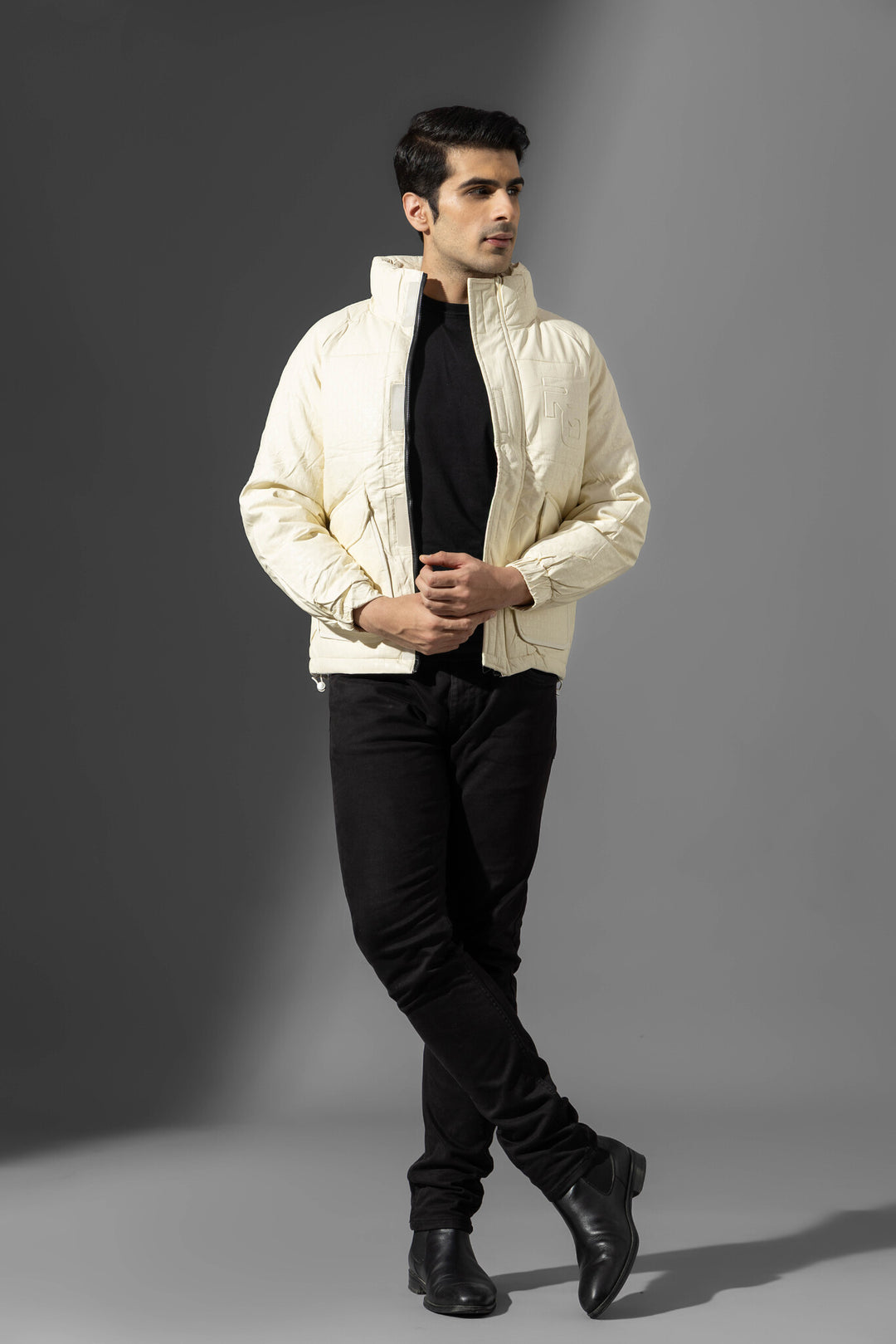 Cream High Neck Full Sleeve Winter Heavy Jacket with fur detailing on neck