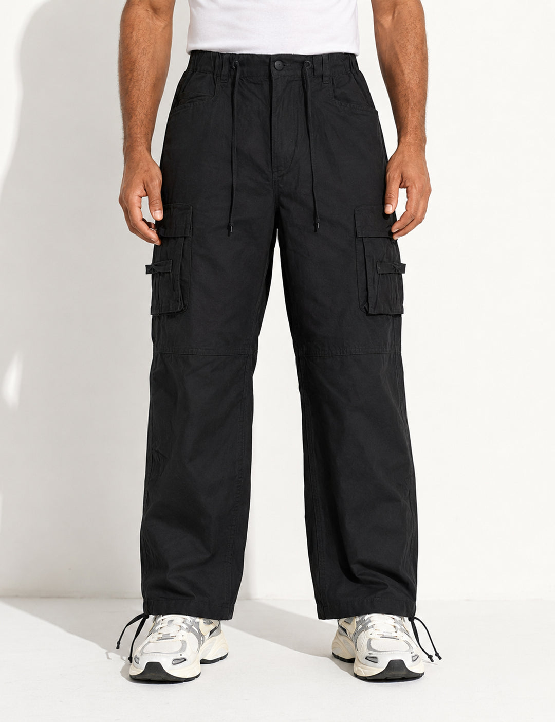 Black Multi-Pocket Cargo Pant