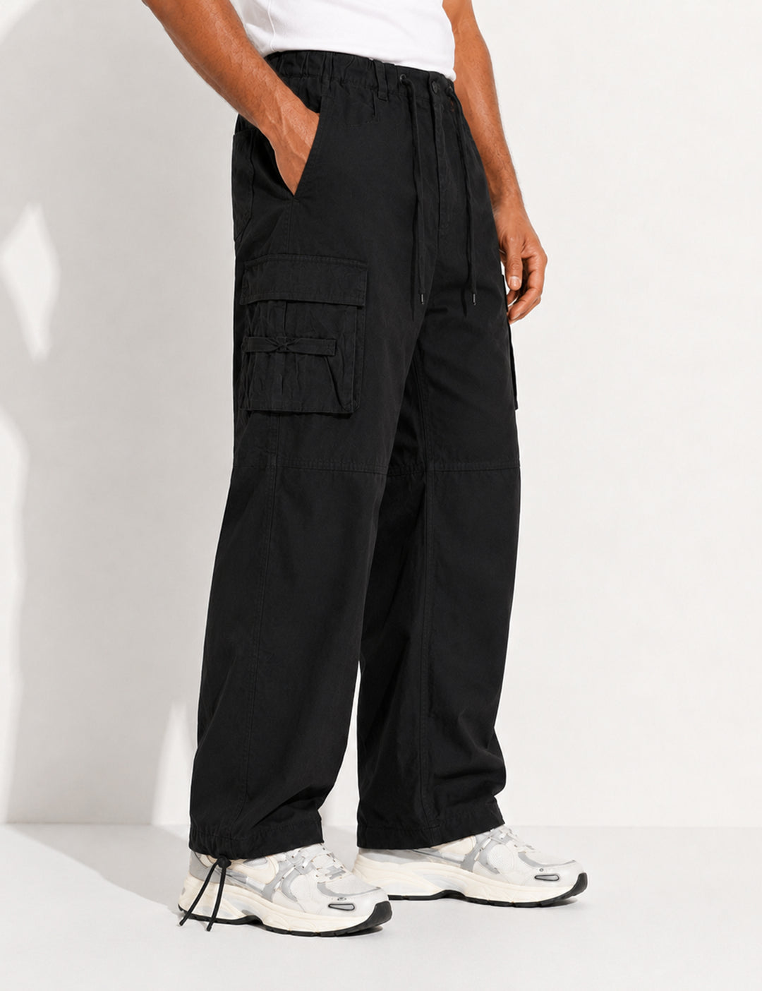 Black Multi-Pocket Cargo Pant