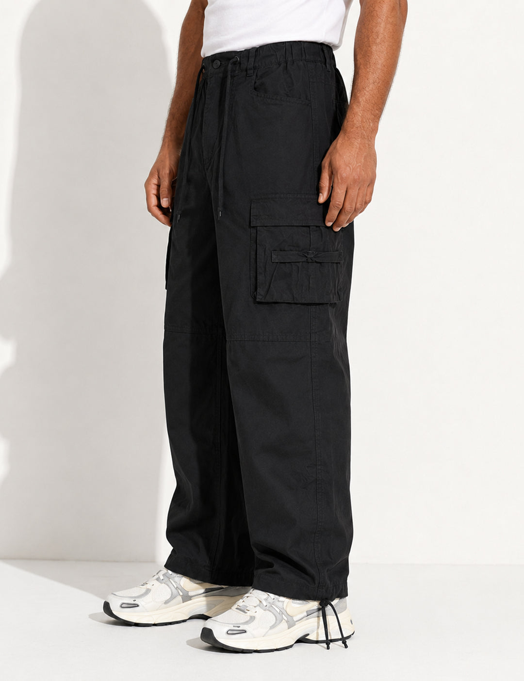Black Multi-Pocket Cargo Pant