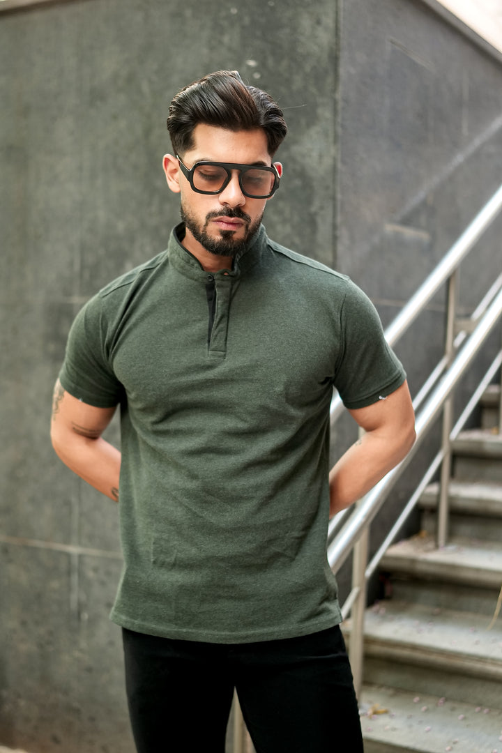 Dark Green Mandarin Collar Tinted Fabric Henley T-Shirt
