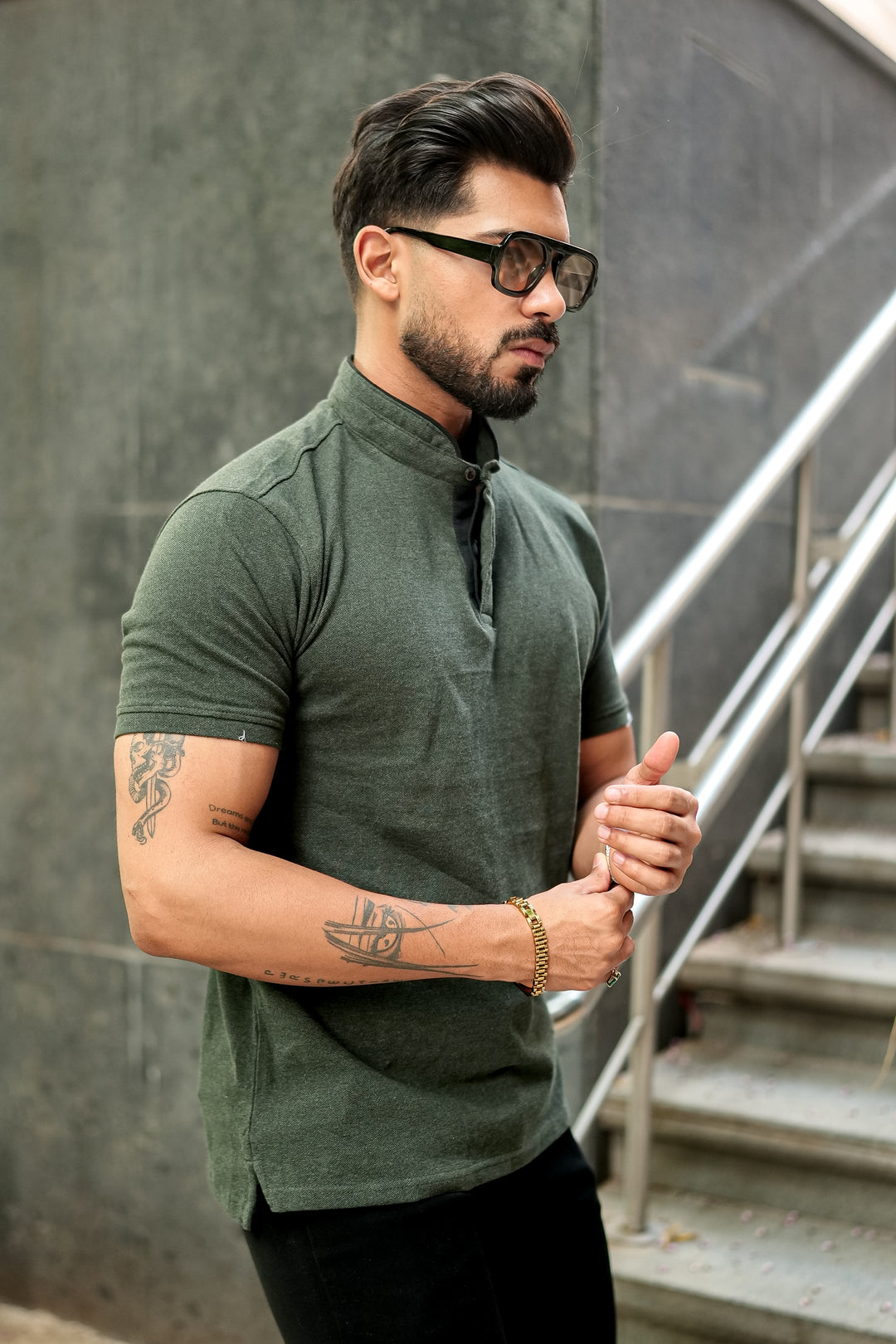 Dark Green Mandarin Collar Tinted Fabric Henley T-Shirt