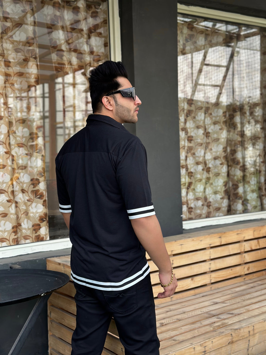 Oversized Black Half Sleeve Solid Tapping Knitted Shirt