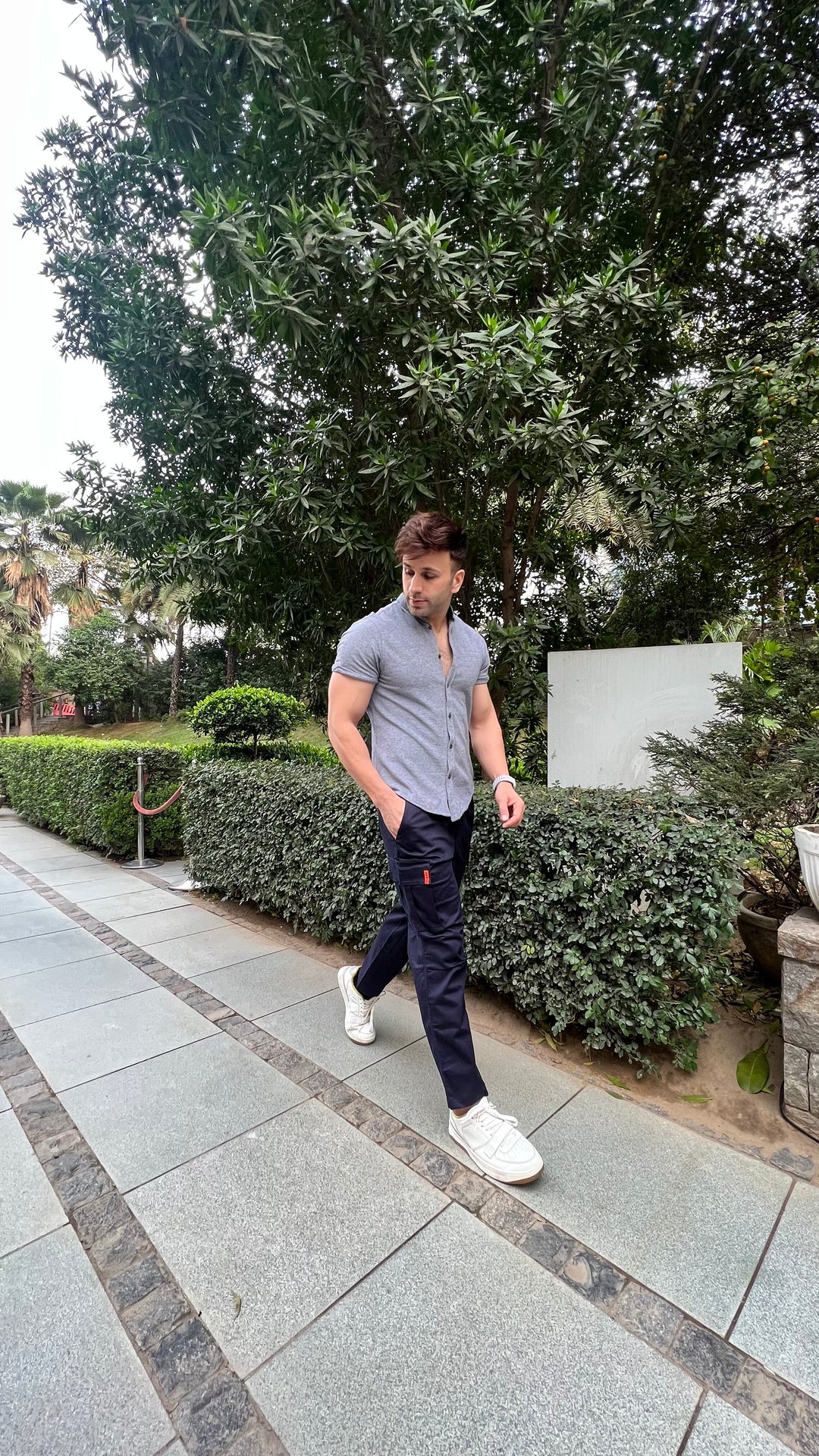 NAVY ELASTICATED CARGO PANTS