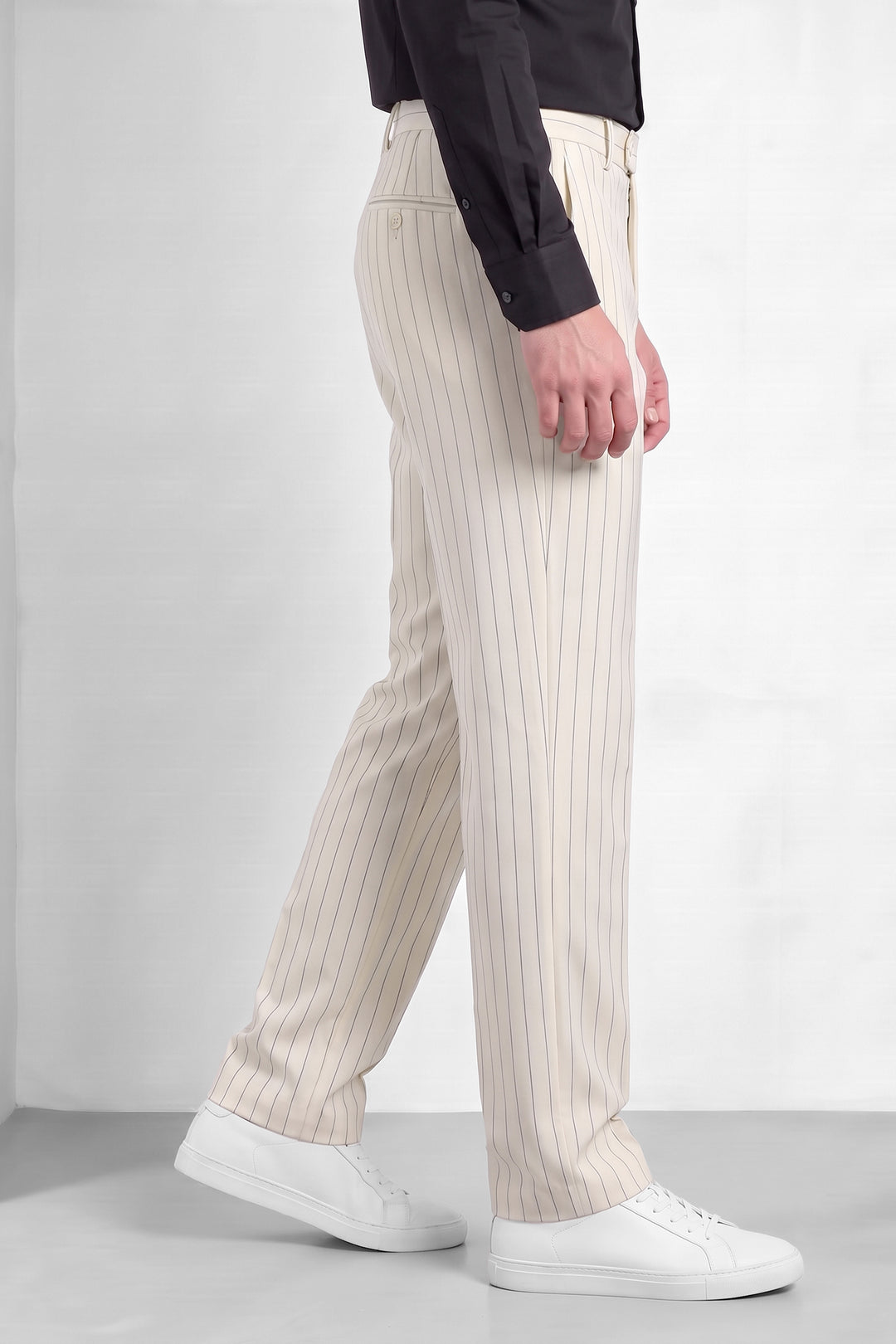 White Mens Relaxed Fit Striped Trouser Pant
