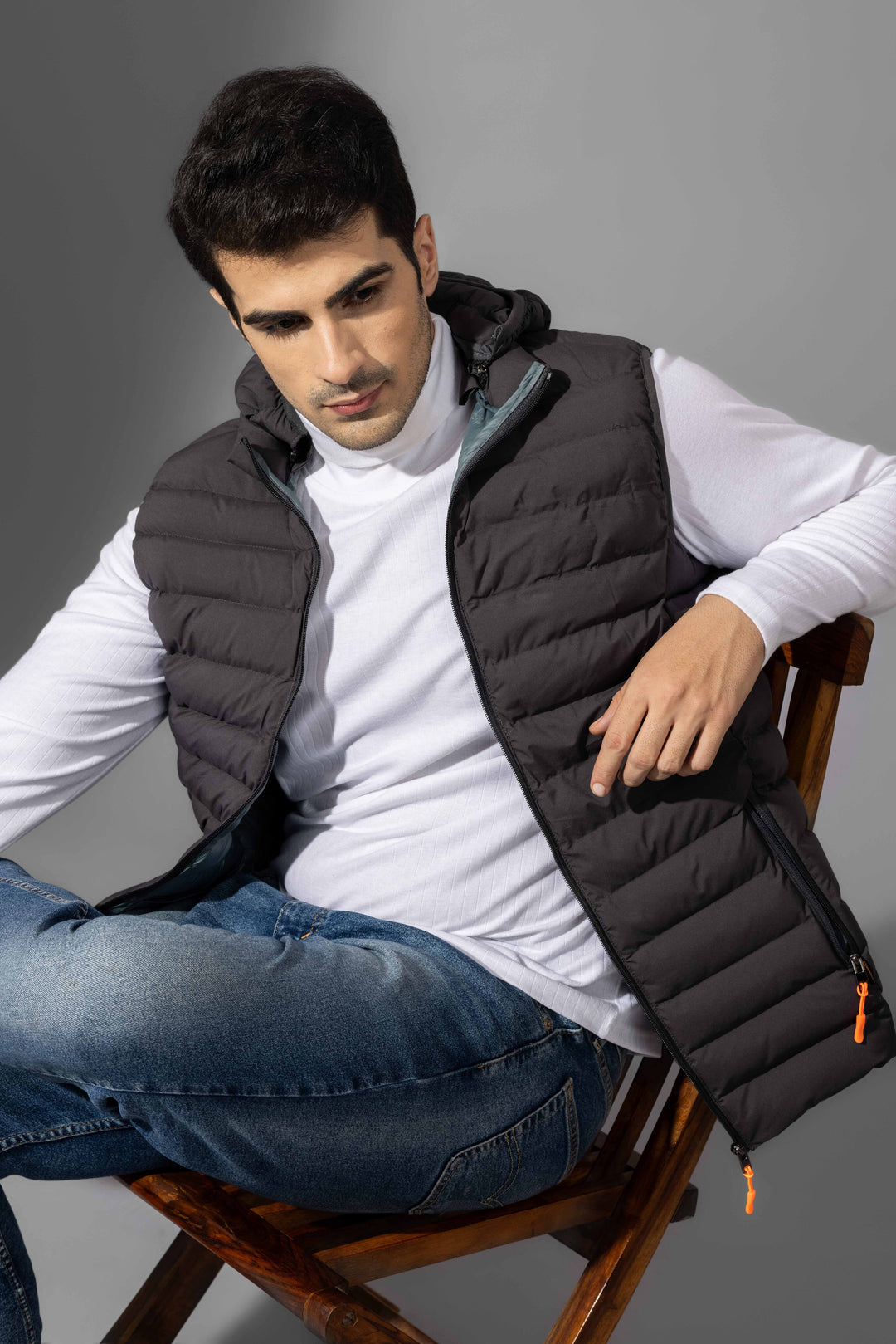 Black Sleeveless Winter Puffer Jacket with detachable hood