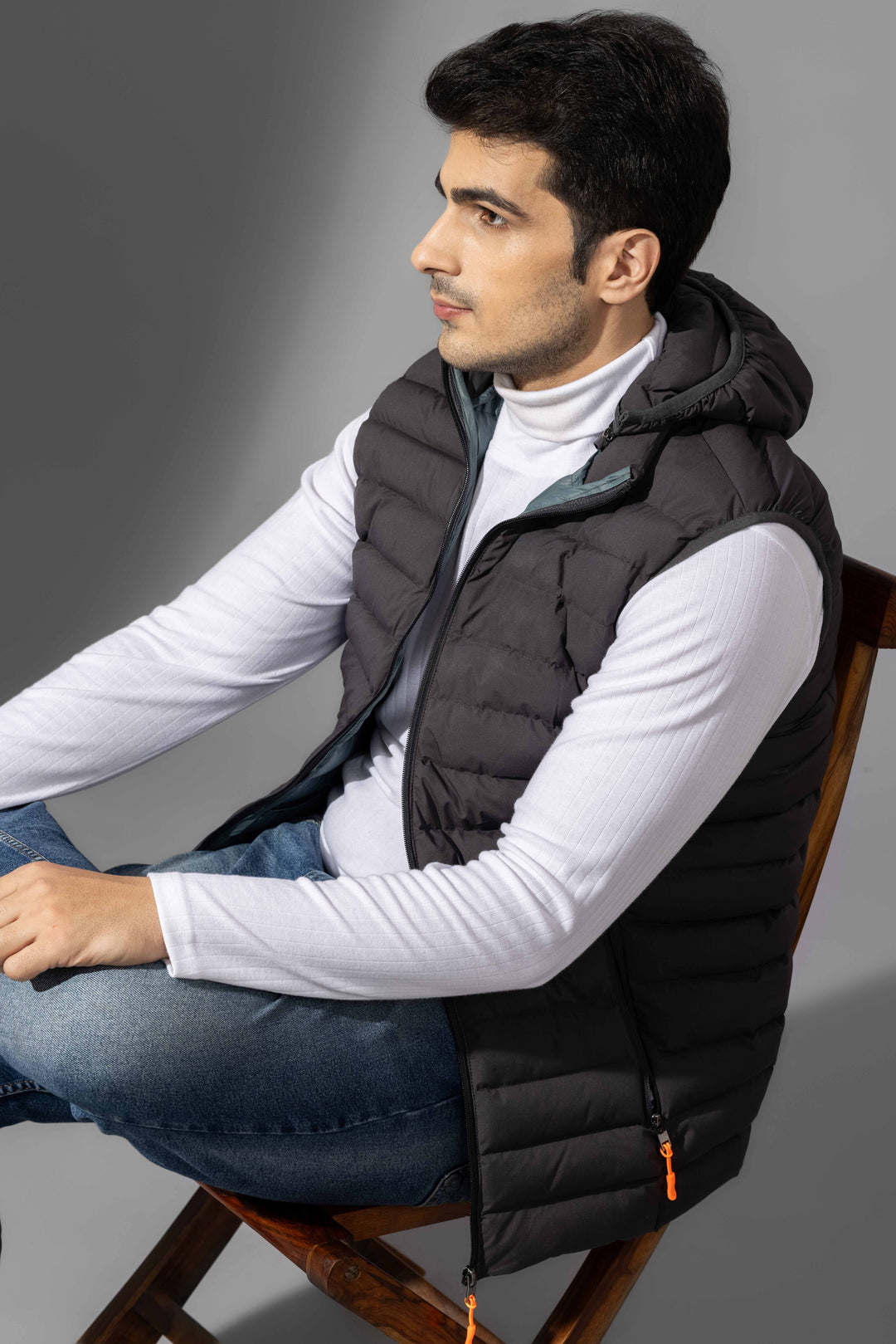 Black Sleeveless Winter Puffer Jacket with detachable hood