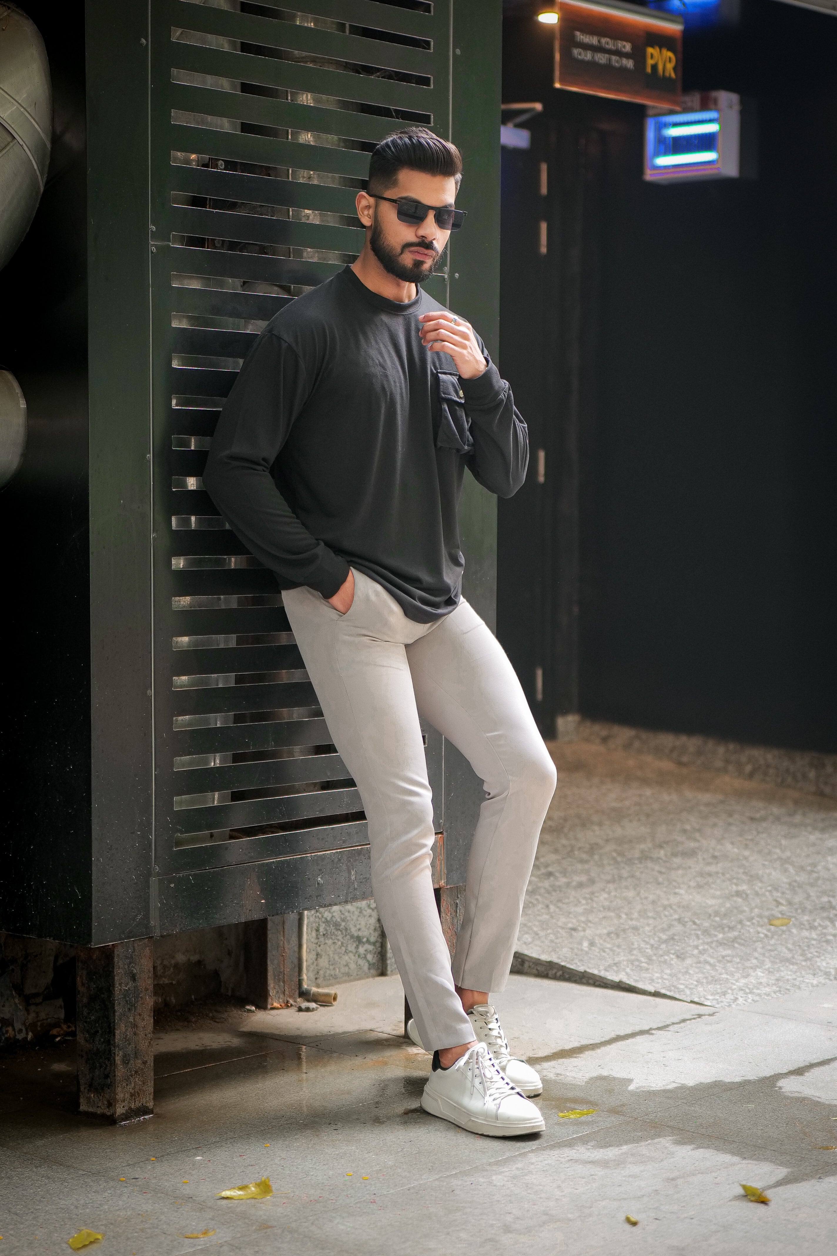 Black Oversized Pocket T-Shirt