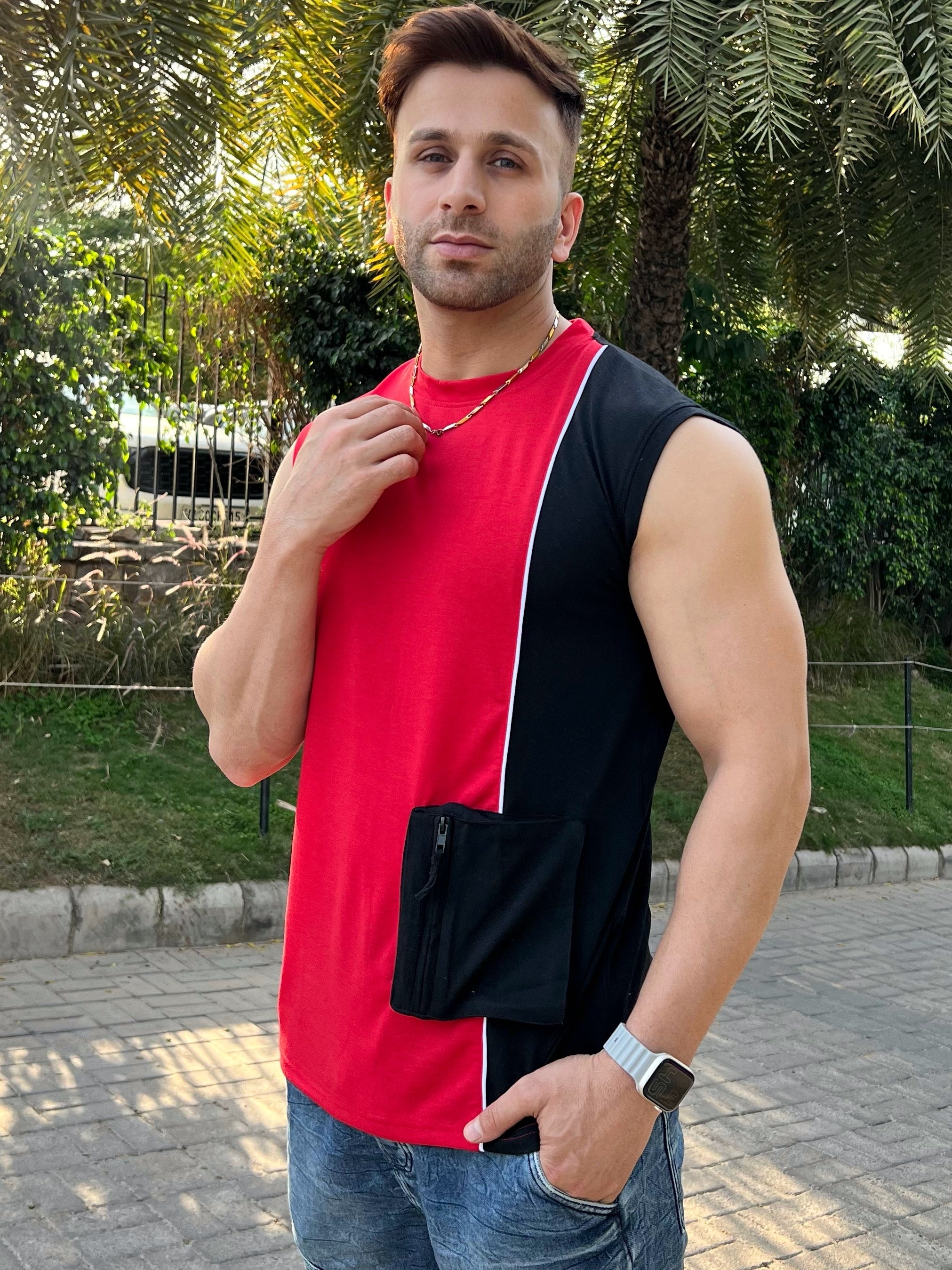 RED POCKET MEN VEST