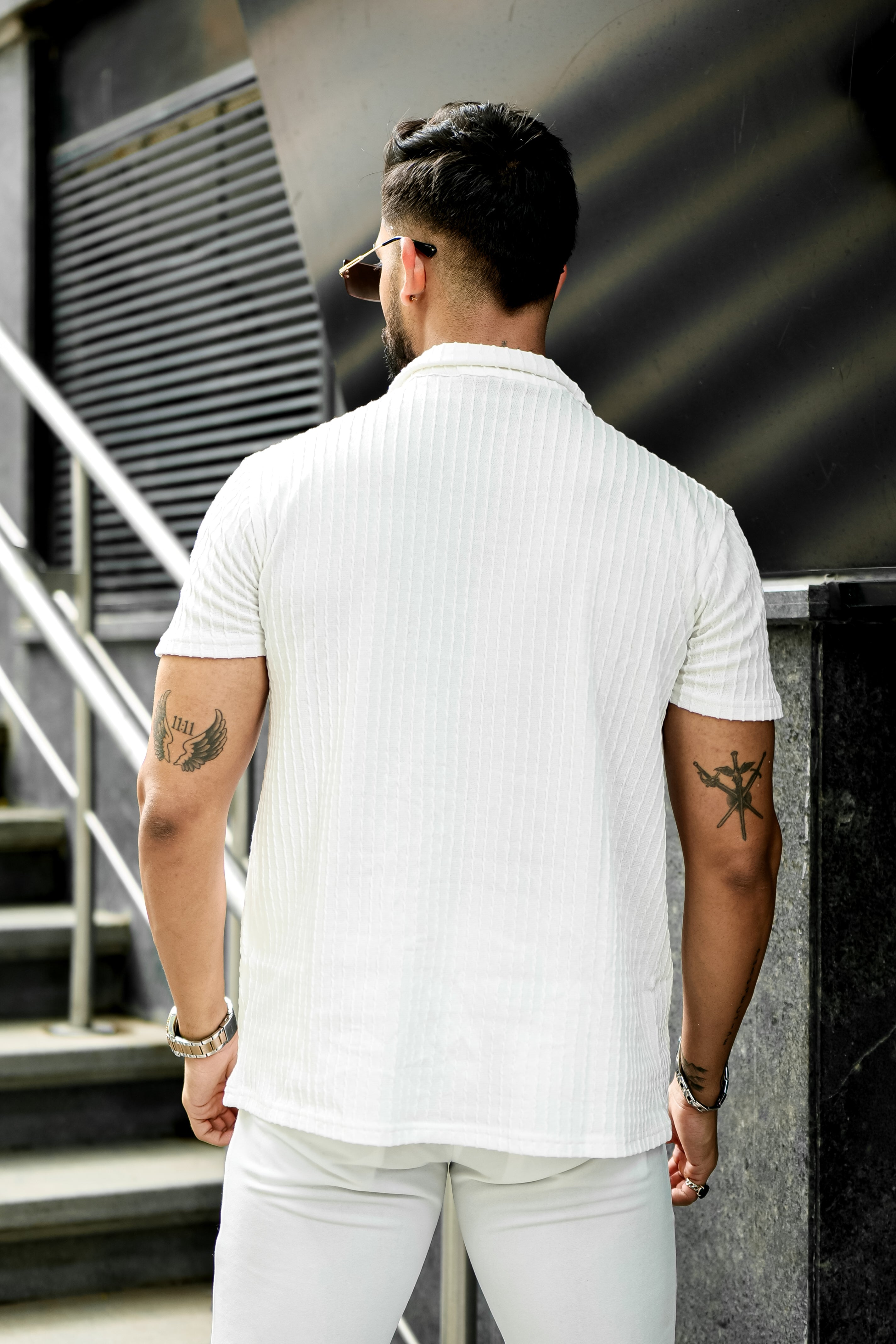 White SELF DESIGN TINTED ZIPPER T-SHIRT
