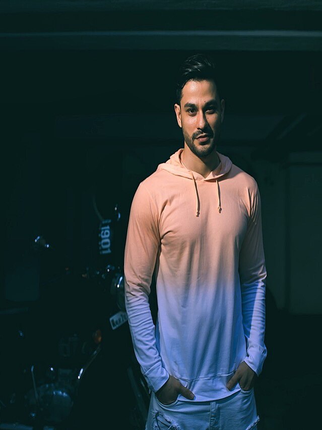 White Tie Dye Full Sleeve Hooded T-Shirt (Kunal Khemu x Gritstones)