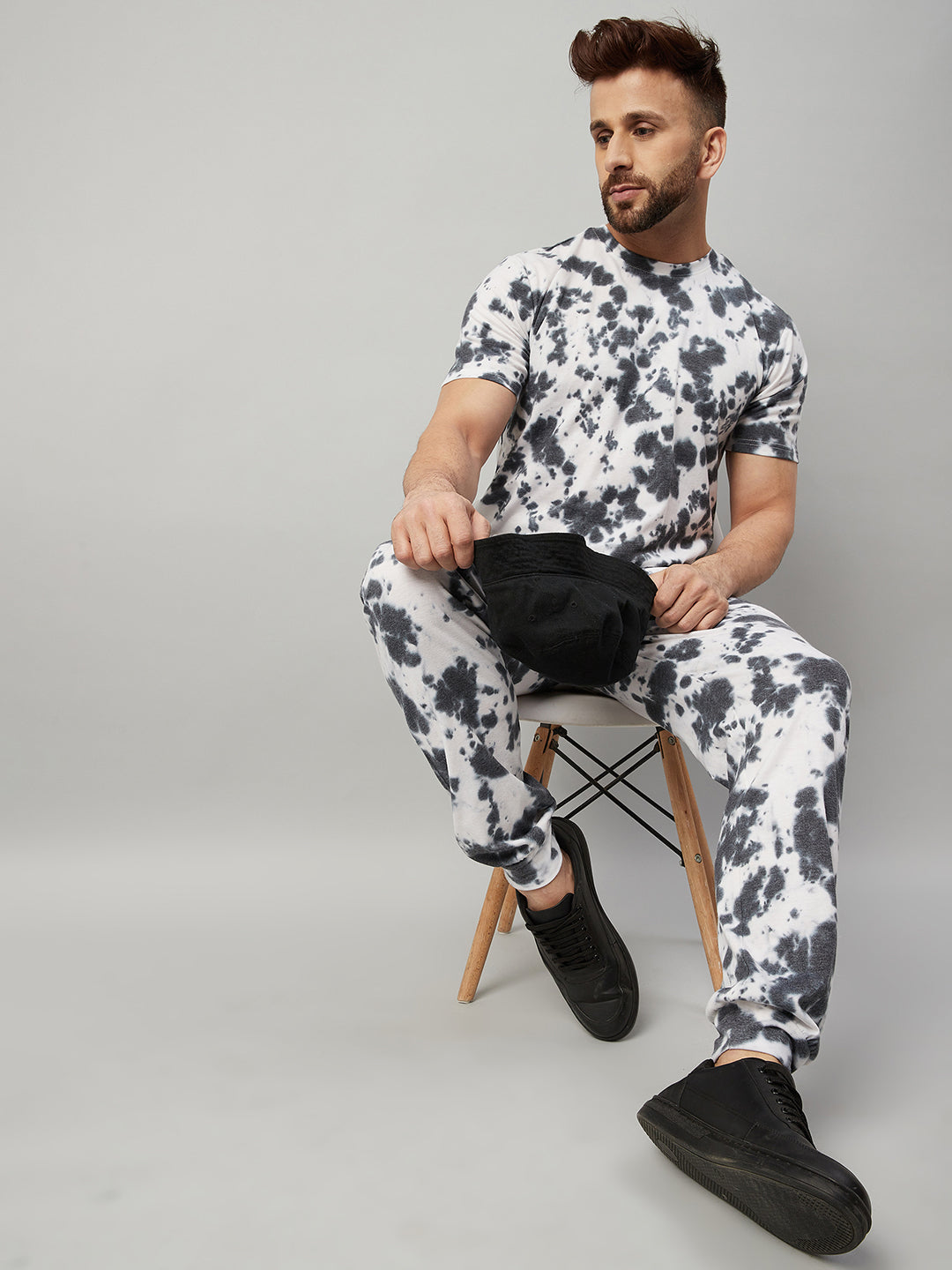 round neck tracksuit