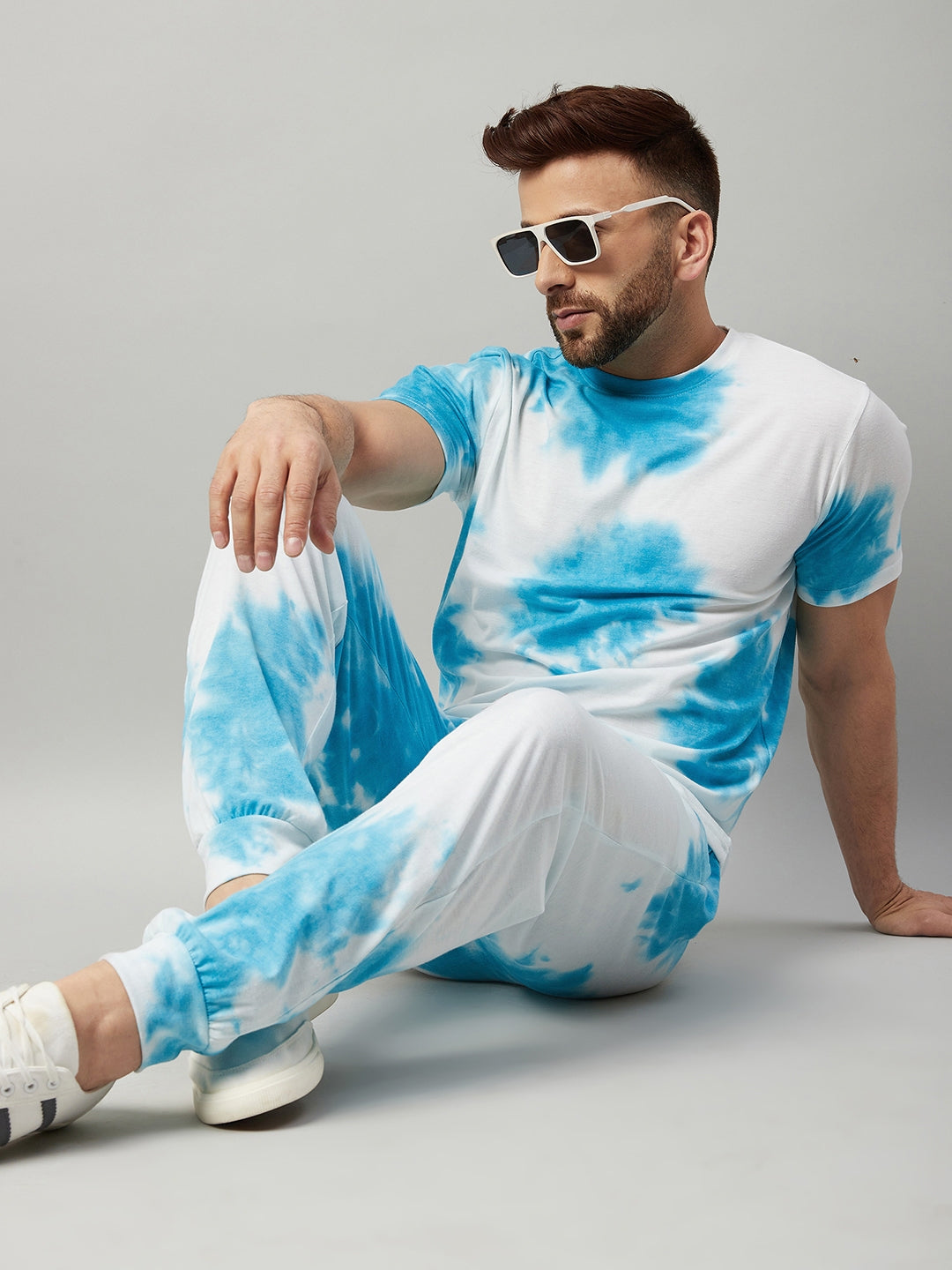 round neck tracksuit