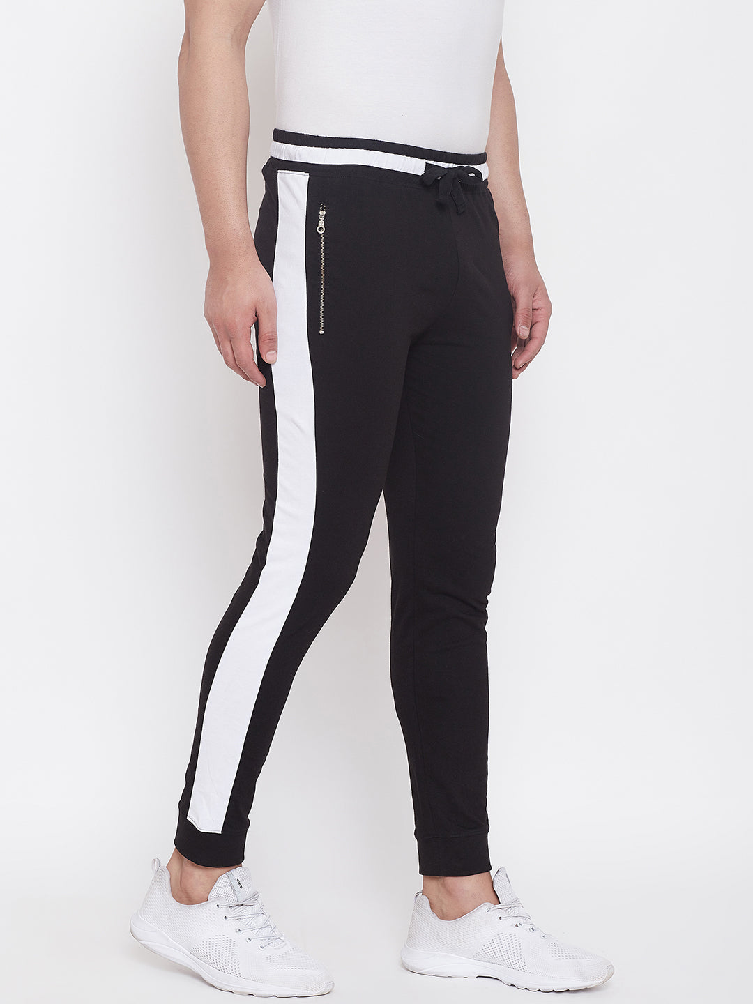 Black/White Slim Fit Mid - Rise Joggers With Zipped Pocket'S