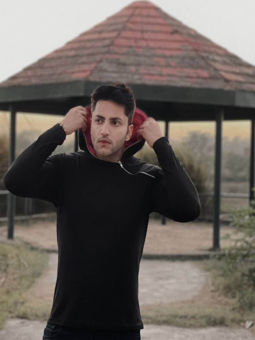 Black/Red  Hooded T-Shirt